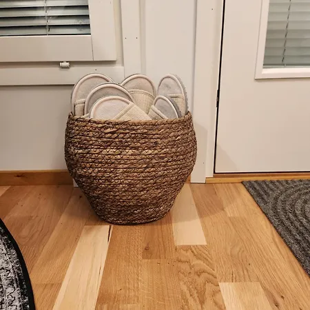 Apartmán And New With Own Terrace And Yard - Oulu, Limingantulli